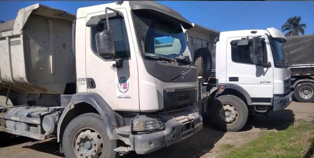 Bandidos furtam três caminhões e uma caminhonete da garagem da prefeitura de Vidal Ramos na madrugada desse domingo